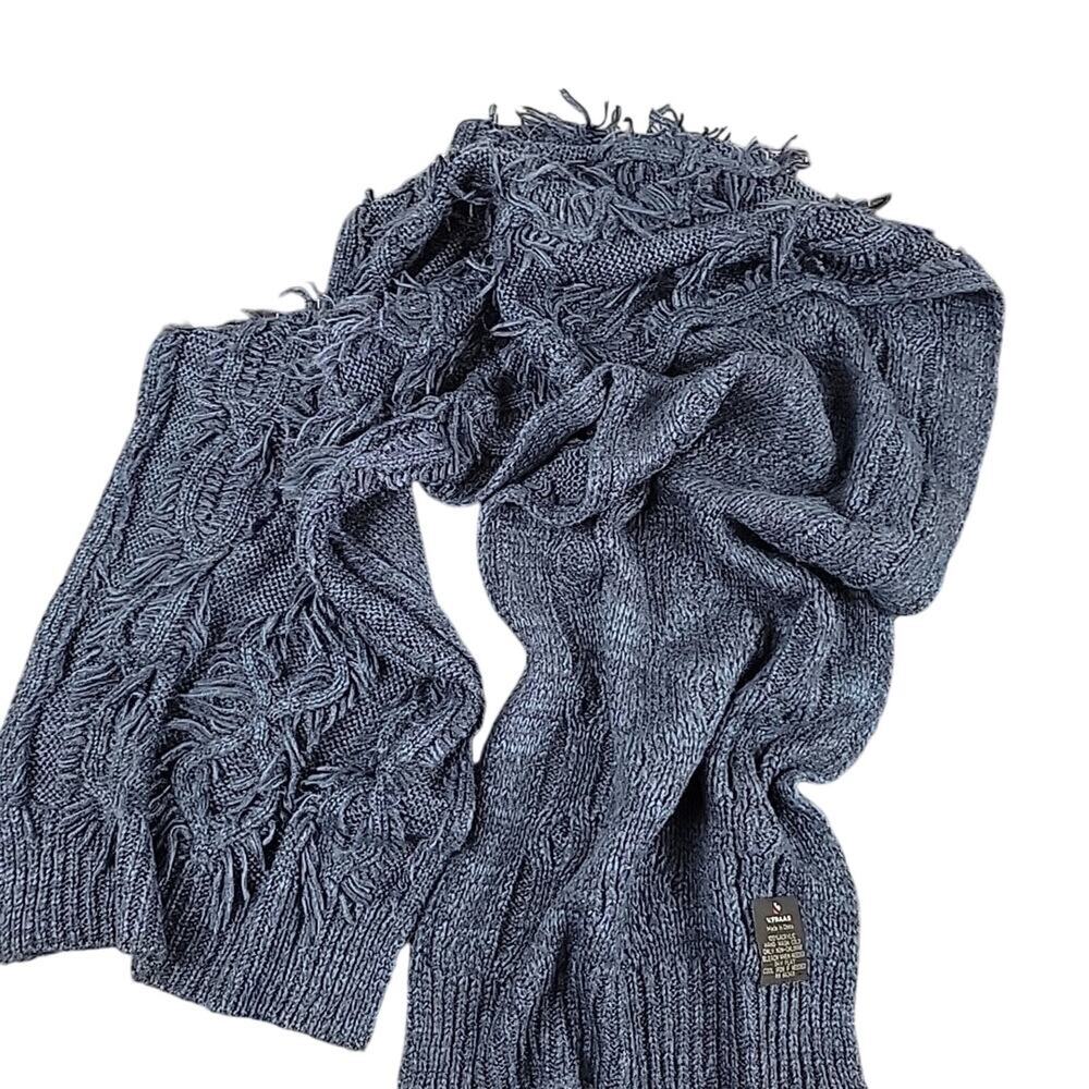 V. Fraas 100 % Acrylic Sweater Knit Chunky Fringe "Denim" Blue Scarf RN 66349